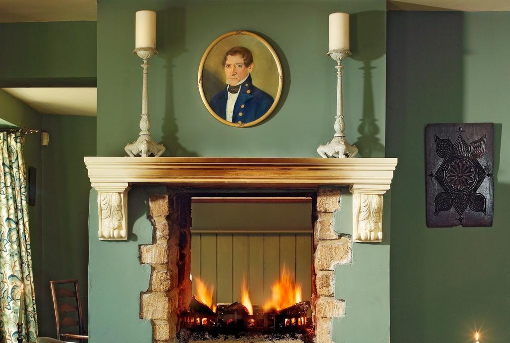 Lord Poulett Arms Hotel Bristol Buitenkant foto