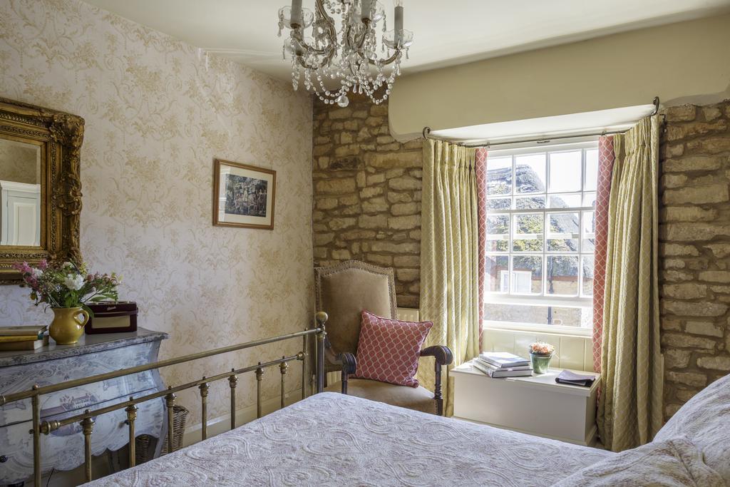 Lord Poulett Arms Hotel Bristol Buitenkant foto